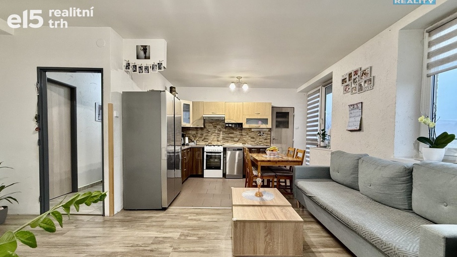 Prodej byty 3+1, 74 m² - Přítluky