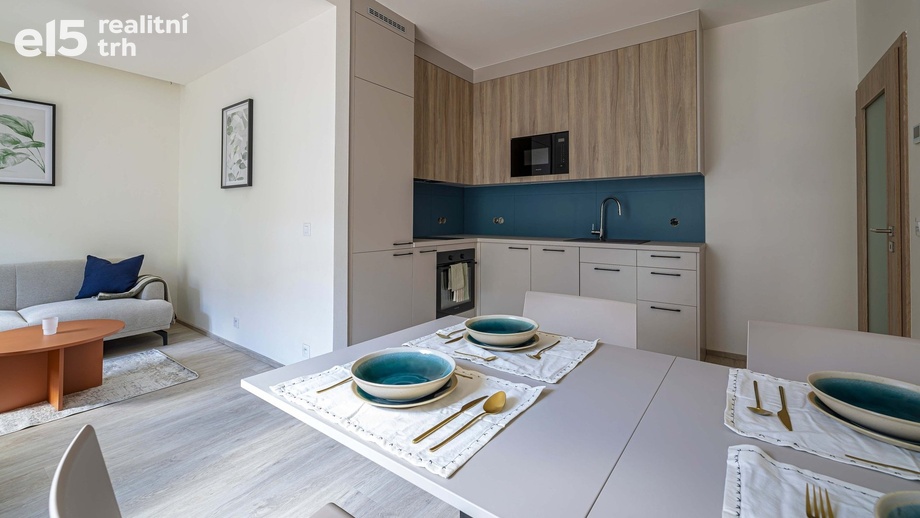 Pronájem byty 2+kk, 44 m² - Praha - Nusle