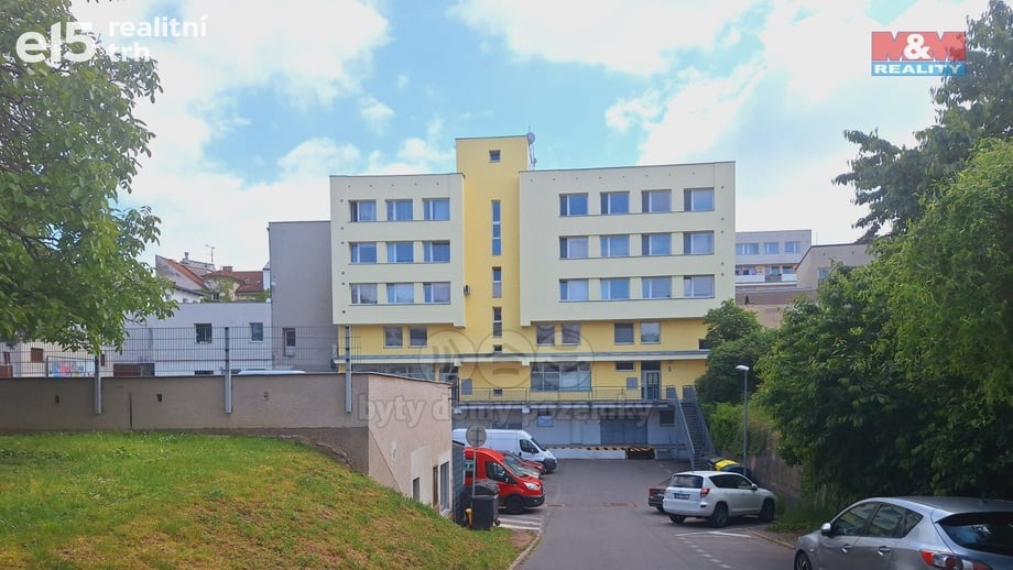 Pronájem garáže, 19 m² - Pardubice - Zelené Předměstí