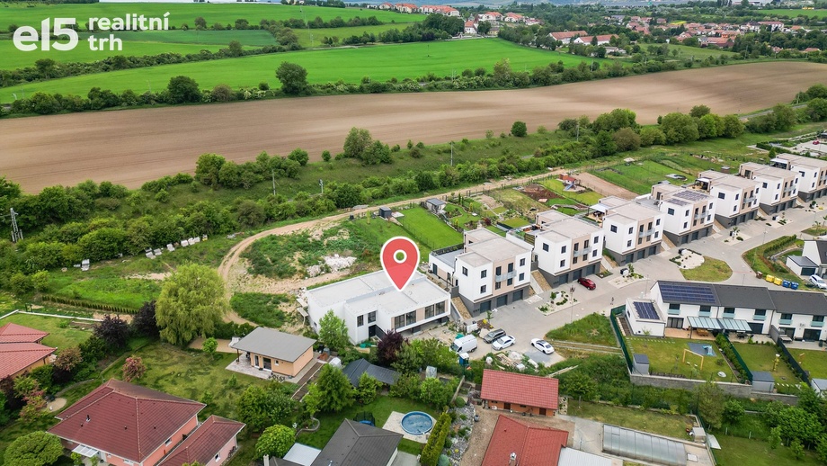 Prodej rodinného domu 197 m², Holubice