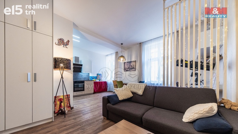 Prodej byty 2+kk, 56 m² - Praha - Smíchov