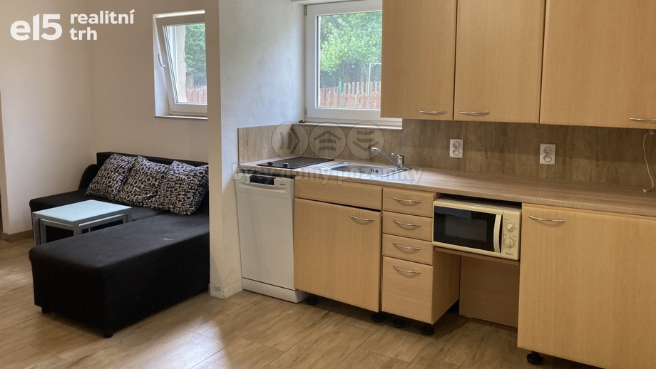 Pronájem byty 2+kk, 45 m² - Ves Touškov