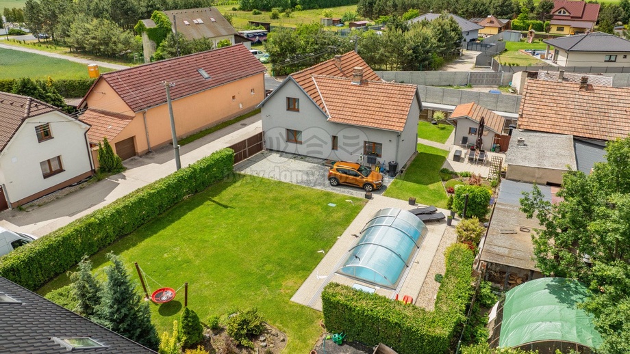 Prodej rodinné domy, 180 m² - Čečelice
