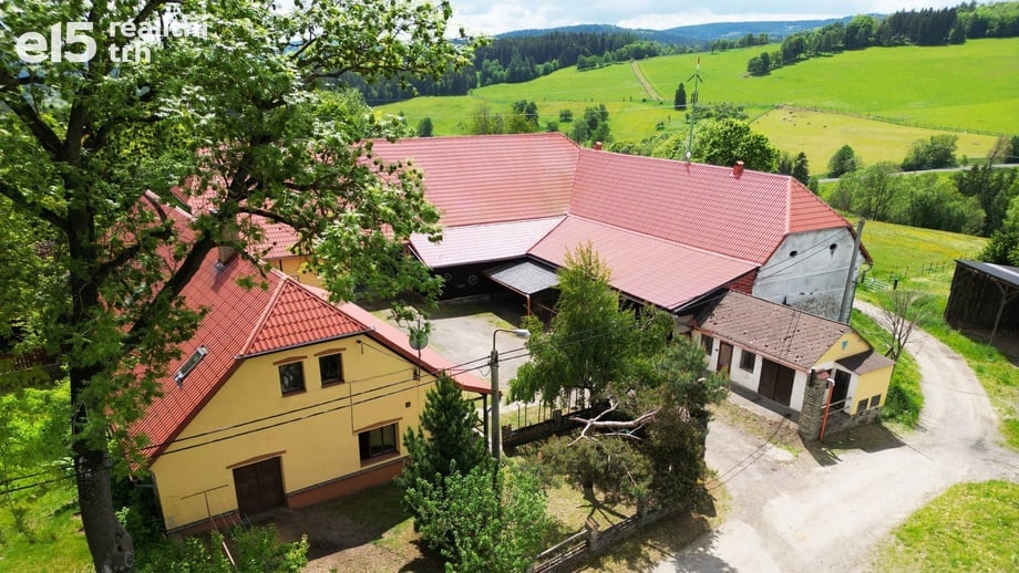 Prodej zemědělská usedlost, 1 841 m² - Hlavňovice - Libětice