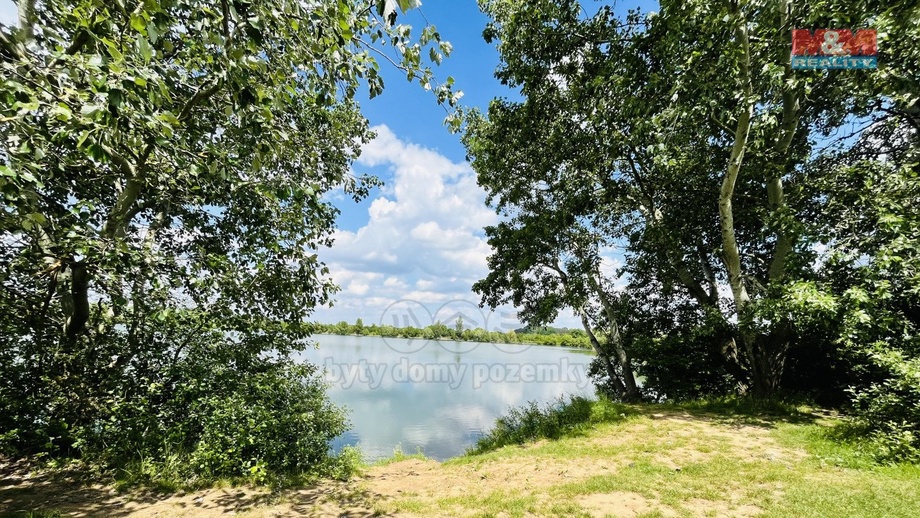 Prodej specifického pozemku 1 026 m², Veselí nad Moravou