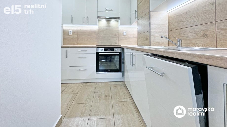 Pronájem byty 3+kk, 57 m² - Oslavany