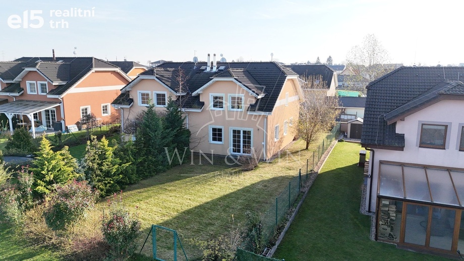Prodej rodinné domy, 140 m² - Větrušice