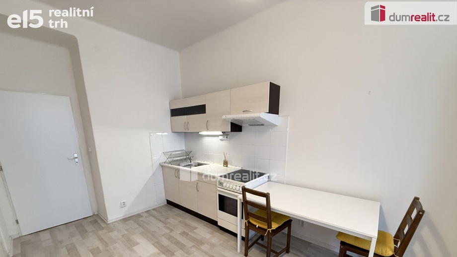 Pronájem byty 1+kk, 30 m² - Praha - Smíchov