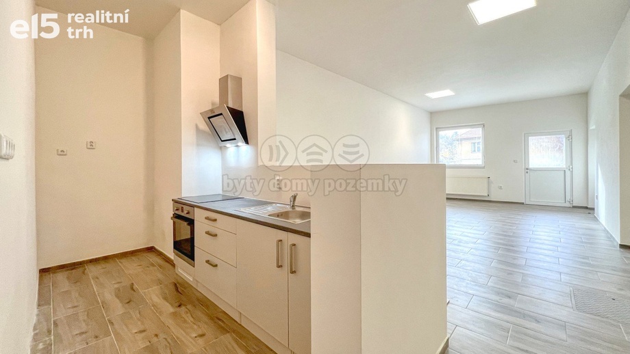Pronájem byty 2+kk, 79 m² - Dobřichov