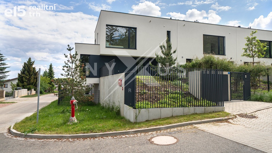 Prodej rodinné domy, 216 m² - Praha - Lysolaje