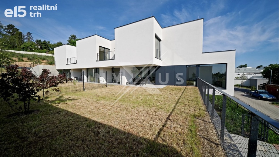 Prodej rodinného domu 216 m², Praha-Lysolaje