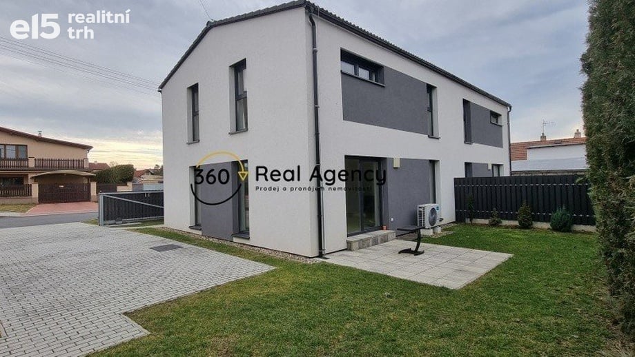 Pronájem rodinné domy, 100 m² - Vestec