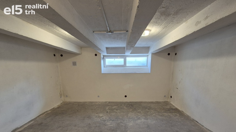 Pronájem skladu 16 m², Nové Město nad Metují