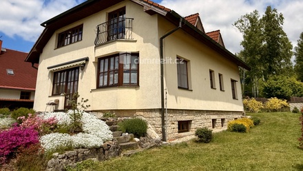 Prodej vily 390 m², Stará Voda