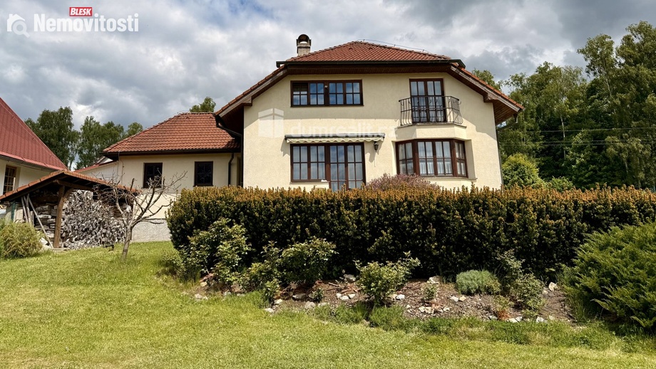 Prodej vily 390 m², Stará Voda