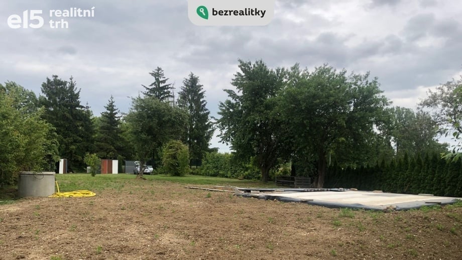 Prodej pozemky pro bydlení, 1 400 m² - Olomouc - Hejčín