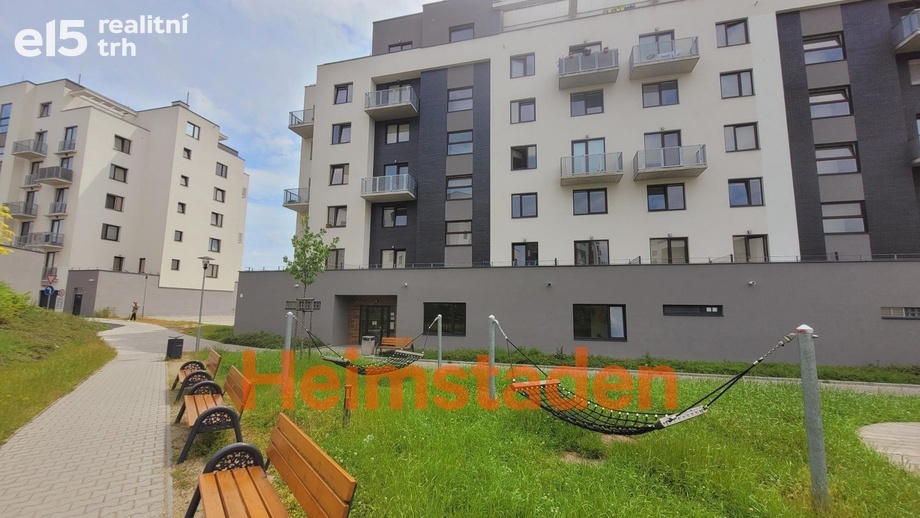 Pronájem byty 1+kk, 30 m² - Plzeň - Jižní Předměstí