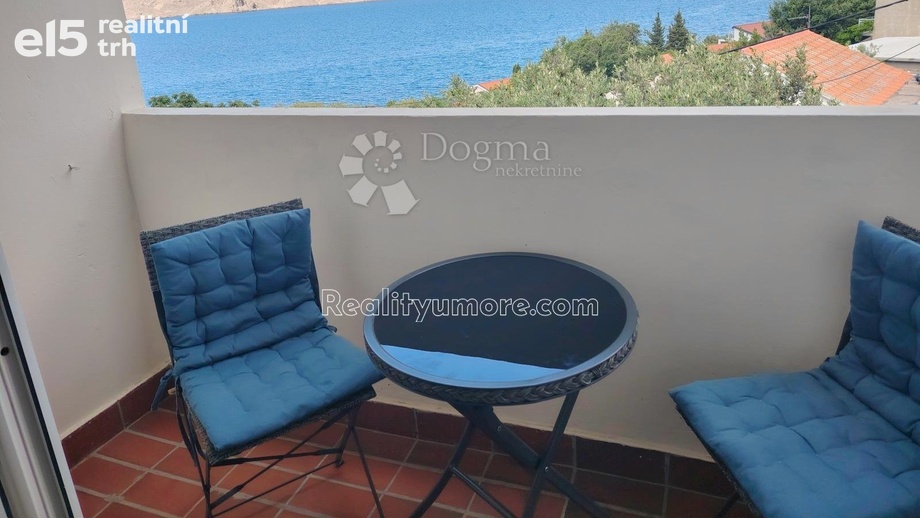 Prodej byty 1+kk, 24 m² - Karlobag