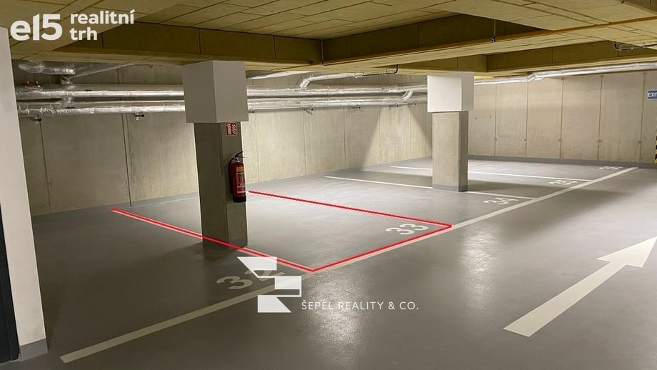 Pronájem garážové stání, 13 m² - Brno - Židenice