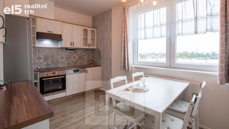 Pronájem byty 2+kk, 57 m² - Praha - Dolní Měcholupy