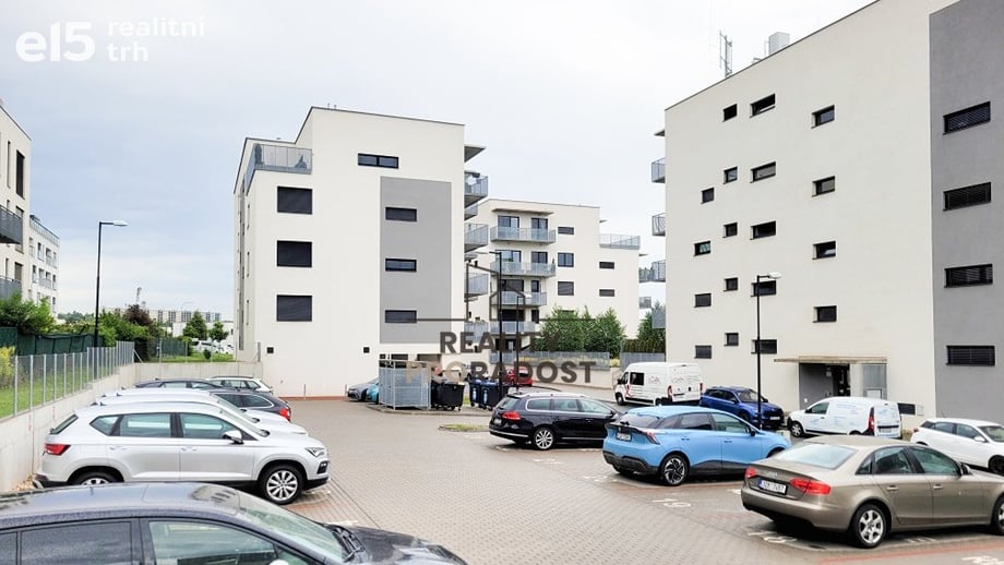 Prodej garáže, 12 m² - Brno - Sadová
