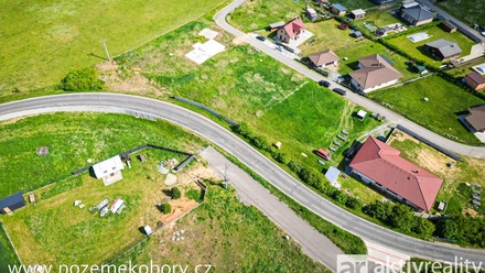 Prodej stavebního pozemku 1 147 m², Obory