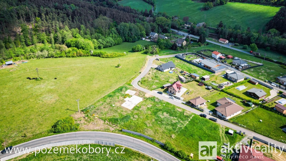 Prodej stavebního pozemku 1 147 m², Obory