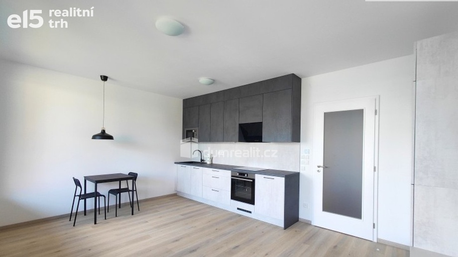 Pronájem byty 1+kk, 39 m² - Praha - Žižkov
