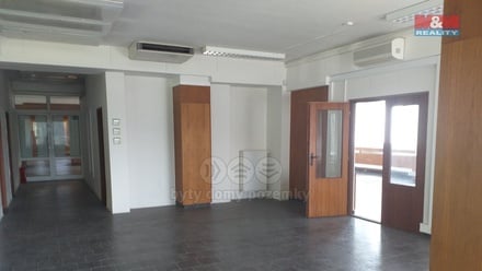 Pronájem kanceláře 188 m², Brno-sever