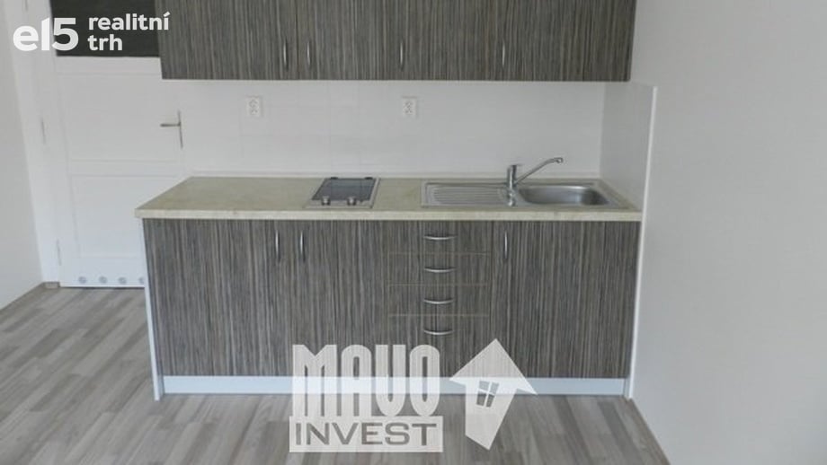 Pronájem byty 1+kk, 28 m² - Praha - Smíchov