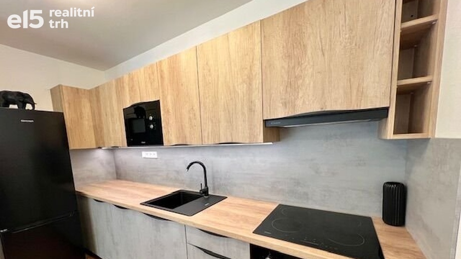 Pronájem byty 2+kk, 38 m² - Dubňany