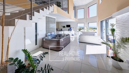 Prodej obchodního prostoru 210 m², Nebovidy