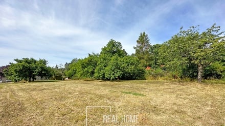 Prodej stavebního pozemku 1 350 m², Brno-Komín