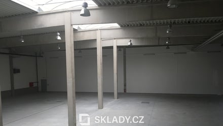 Pronájem skladu 463 m², Plzeň