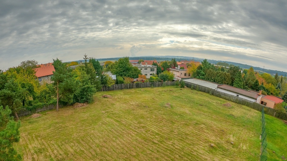 Prodej stavebního pozemku 1 681 m², Krakovany