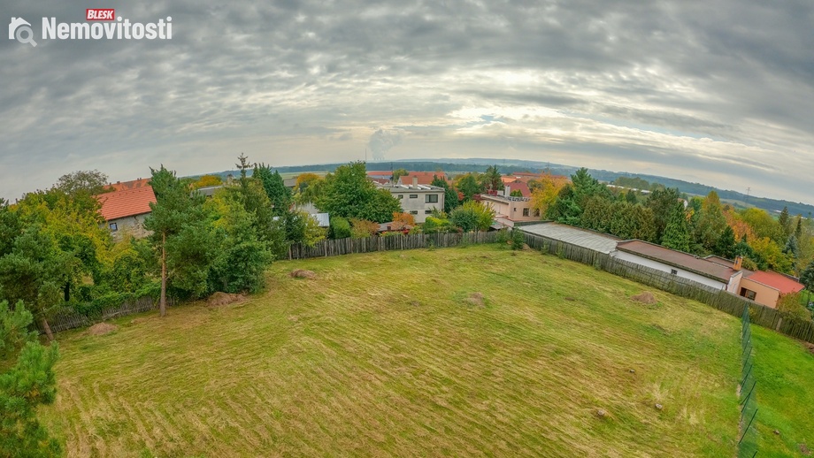 Prodej stavebního pozemku 1 681 m², Krakovany