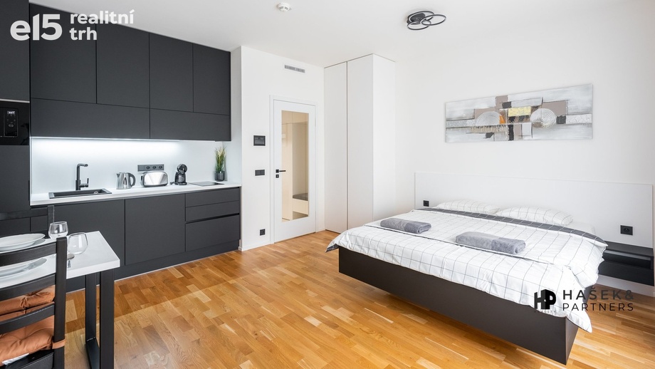 Pronájem byty 1+kk, 28 m² - Praha - Smíchov