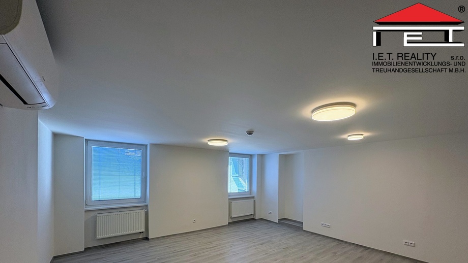 Pronájem byty 1+kk, 65 m² - Brno-město