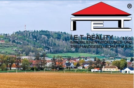 Prodej stavebního pozemku 2 635 m², Drásov