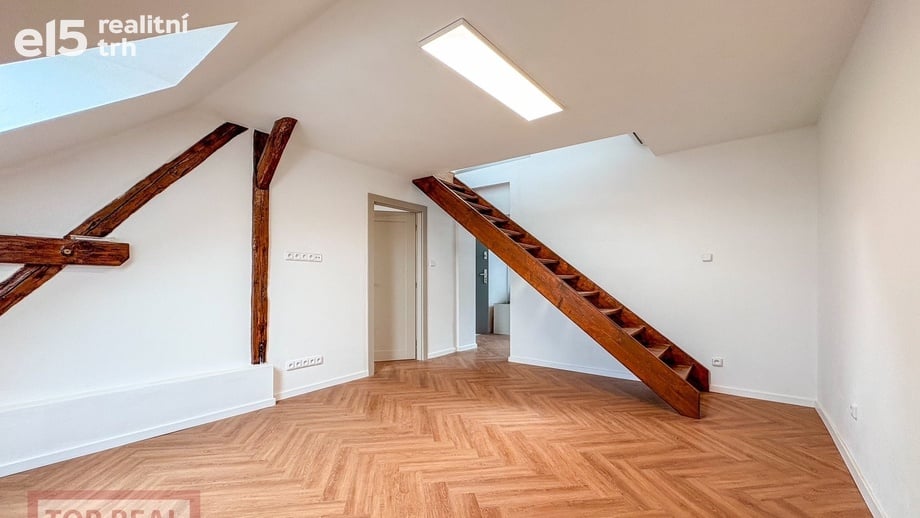 Pronájem byty 2+1, 59 m² - Kroměříž