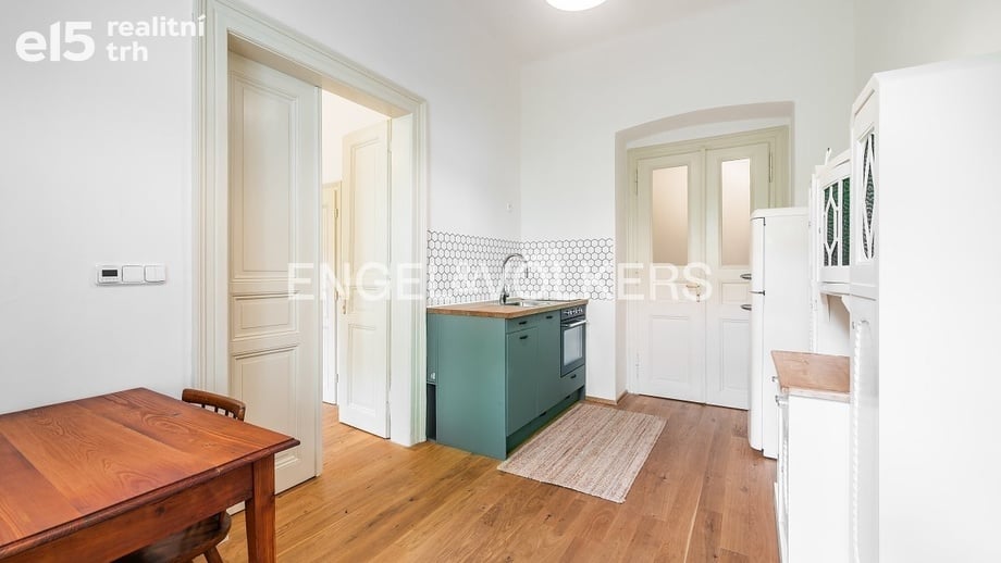 Pronájem byty 1+1, 40 m² - Praha - Smíchov