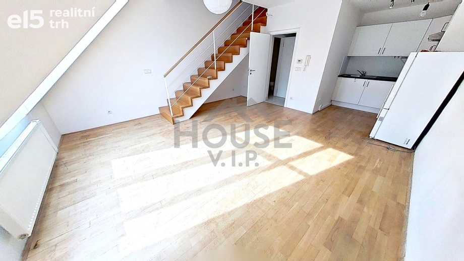 Prodej byty 2+kk, 72 m² - Praha - Vinohrady
