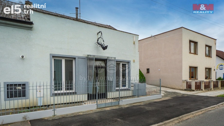 Pronájem byty 1+kk, 38 m² - Holice