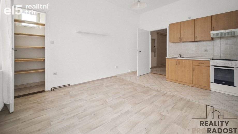 Pronájem byty 2+kk, 50 m² - Pardubice I