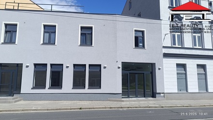 Pronájem obchodního prostoru 33 m², Opava - Předměstí