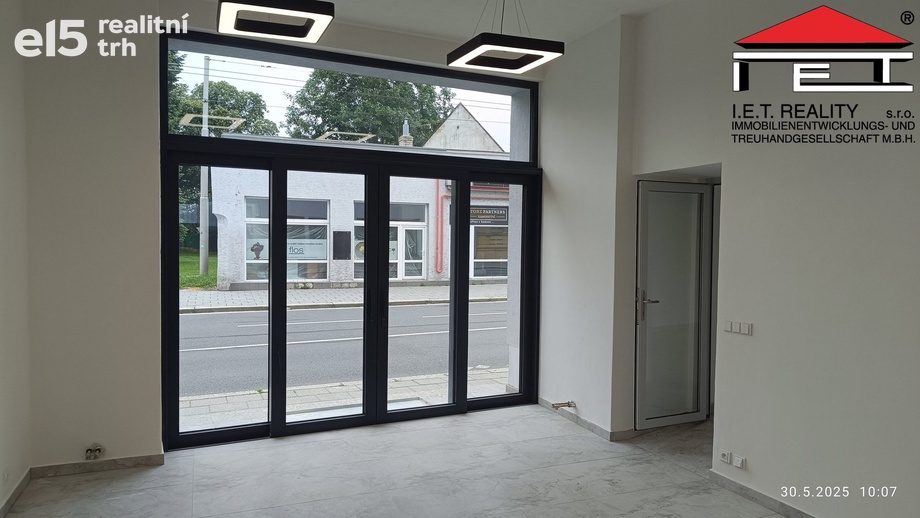 Pronájem obchodní prostory, 33 m² - Opava - Předměstí