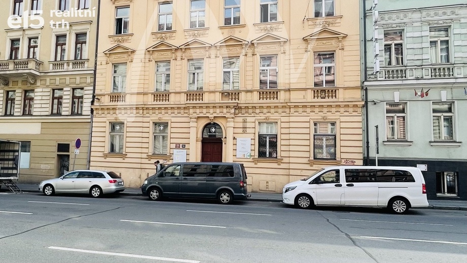 Pronájem kanceláře, 240 m² - Praha - Vinohrady