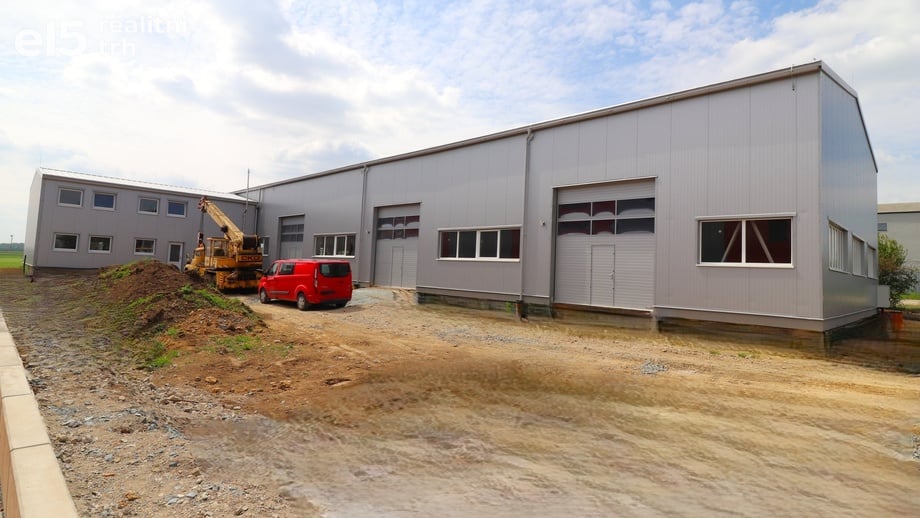 Pronájem výrobního prostoru 900 m², Moravany