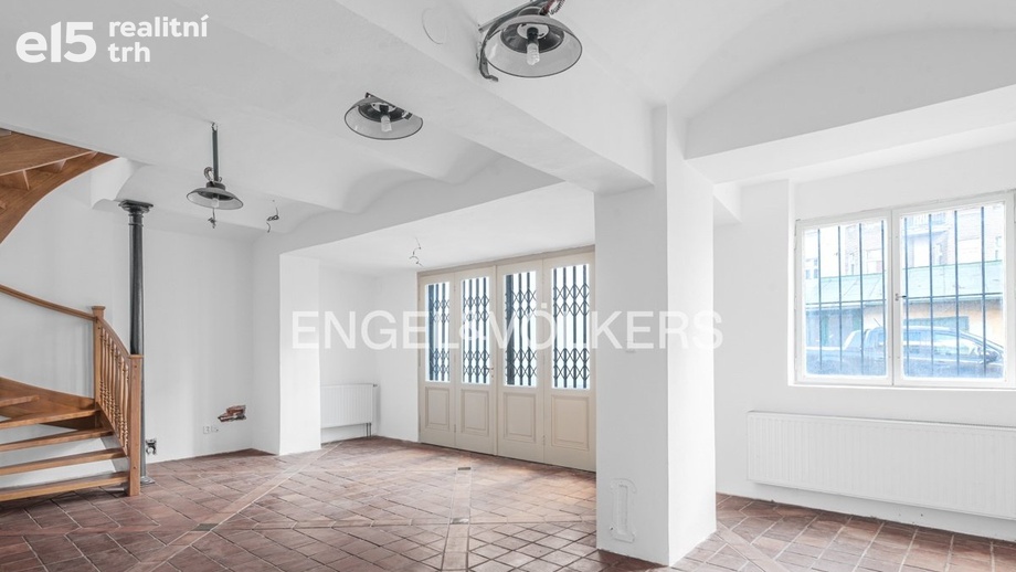 Pronájem obchodní prostory, 214 m² - Praha - Smíchov