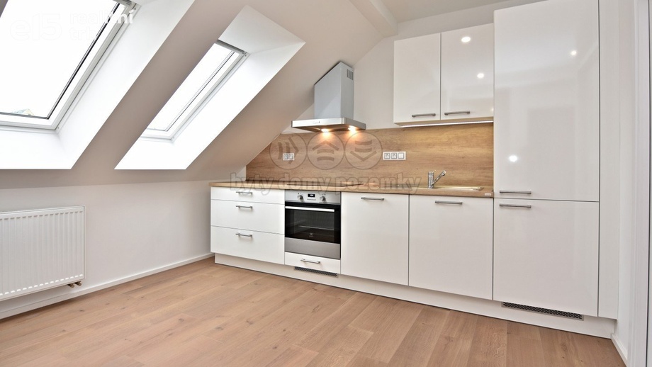 Pronájem byty 1+kk, 35 m² - Mladá Boleslav III